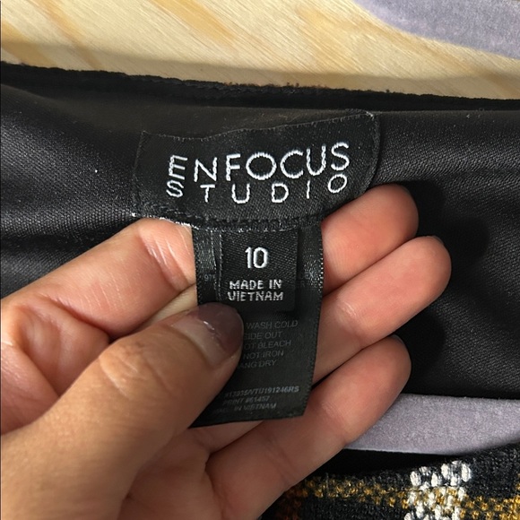 EnFocus Studio Plaid Dress - Size 10 | Button Pocket Detail - Picture 2 of 6